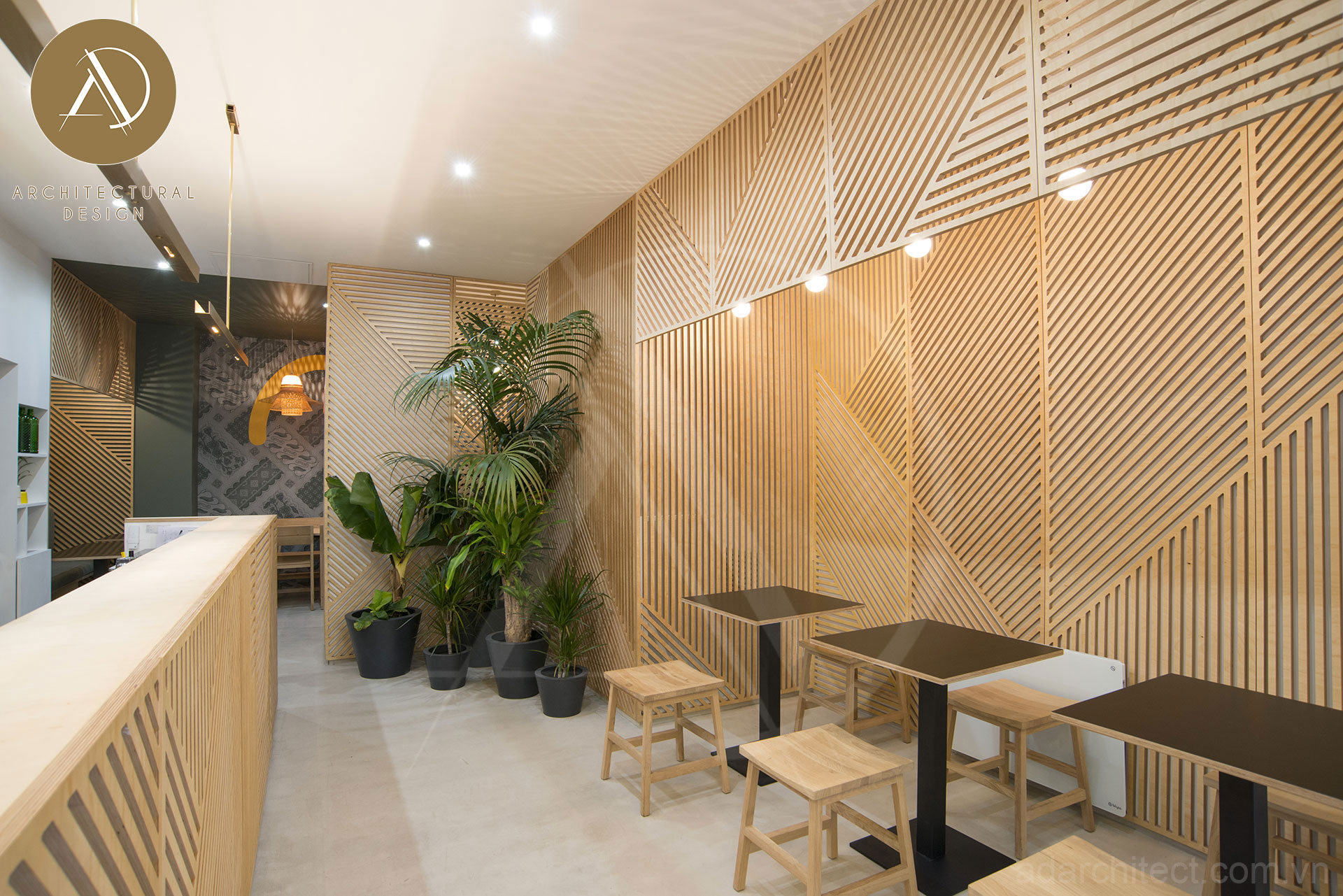 thiết kế quán ăn: bố trí cây xanh giúp tăng sinh khí cho quán ăn 
