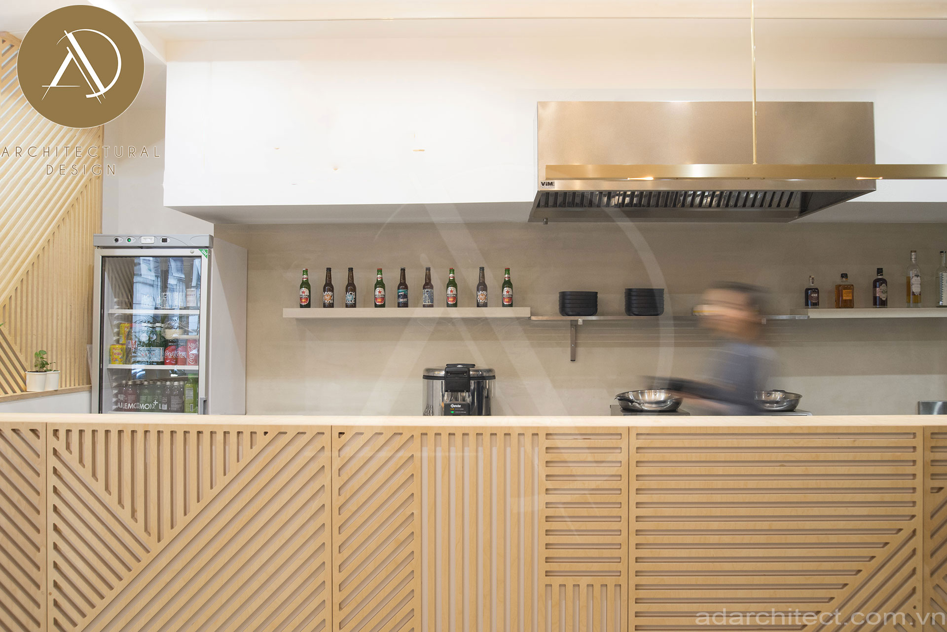 thiết kế quán ăn: quầy bếp mở phụ vụ đồ ăn thức uống cho khách hàng