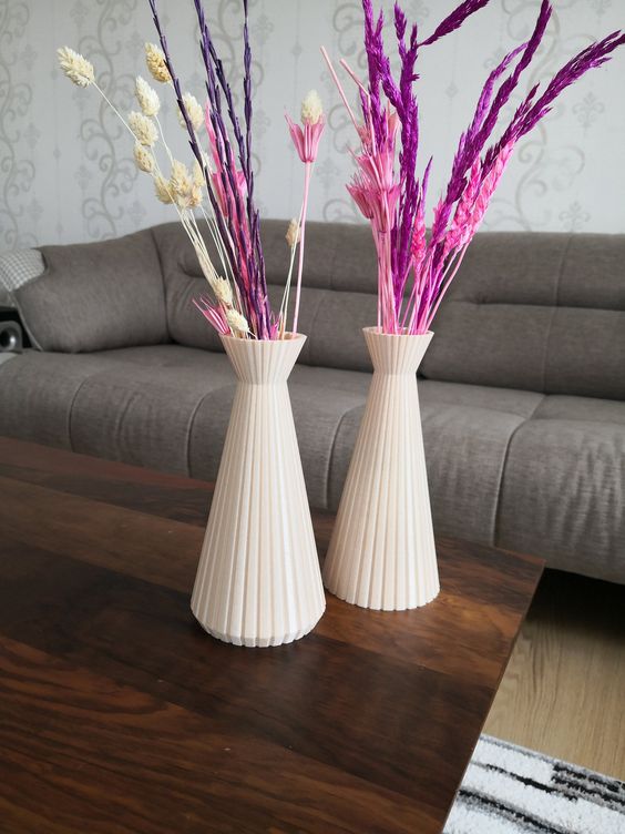 đồ decor phòng khách: Bình hoa dễ phối hợp với mọi không gian và phong cách thiết kế khác nhau