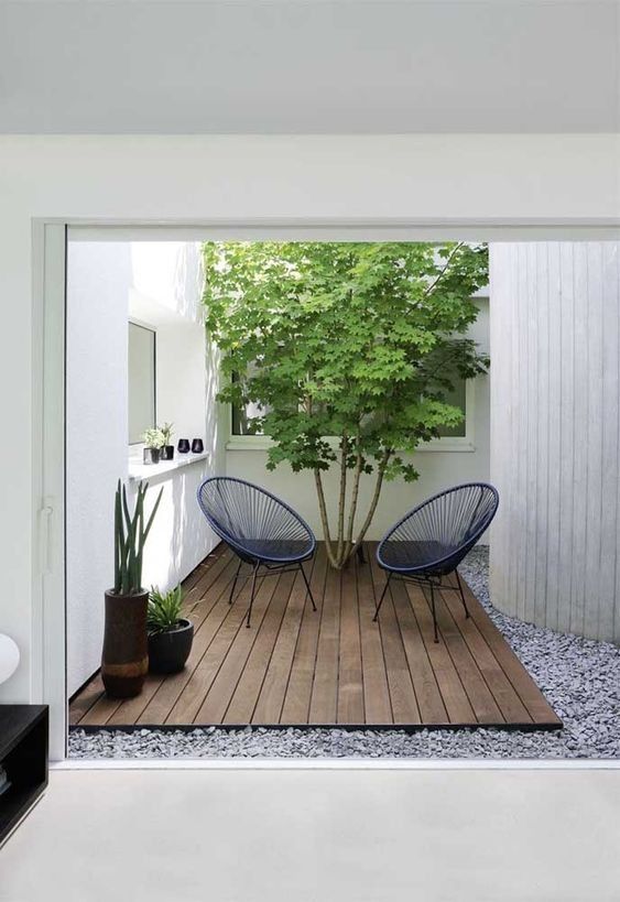 Cách chống nóng cho nhà bằng hình thức đặt cây xanh ở khoảng chống sân vườn